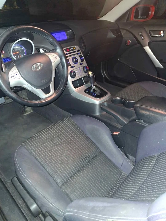 2010 Hyundai Genesis - Image 3 of 5