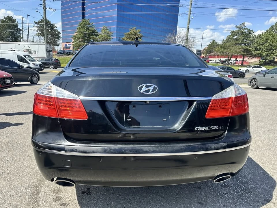 2010 Hyundai Genesis - Image 3 of 15