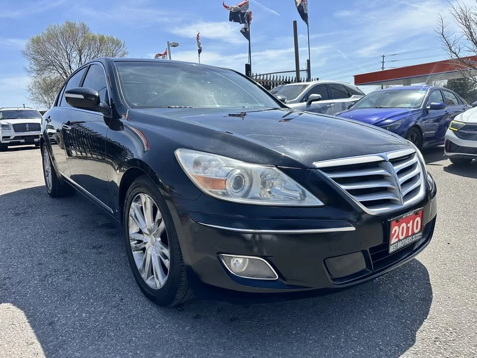 2010 Hyundai Genesis - Image 5 of 15