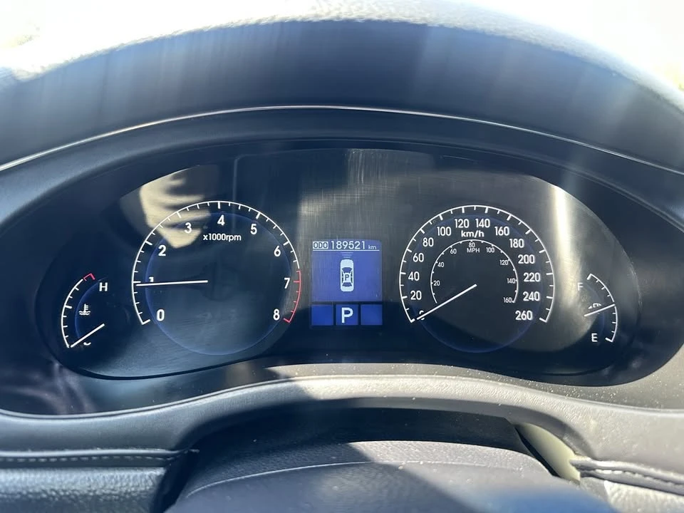 2010 Hyundai Genesis - Image 12 of 15