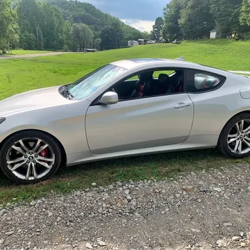 2010 Hyundai Genesis Coupe 2.0T Premium