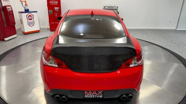 2010 Hyundai Genesis - Image 13 of 31