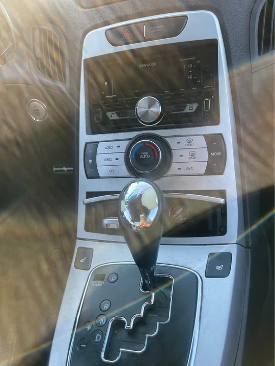 2010 Hyundai Genesis - Image 4 of 8