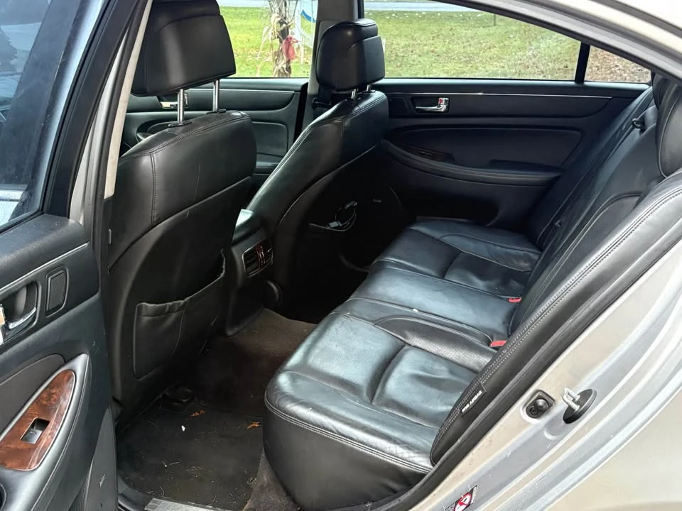 2010 Hyundai Genesis - Image 3 of 7