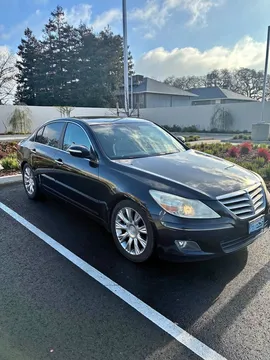 2010 Hyundai Genesis 3.8 Sedan 4D