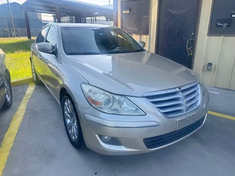 2010 Hyundai Genesis 3.8 Sedan 4D