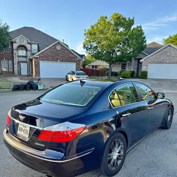 2010 Hyundai Genesis 3.8 Sedan 4D