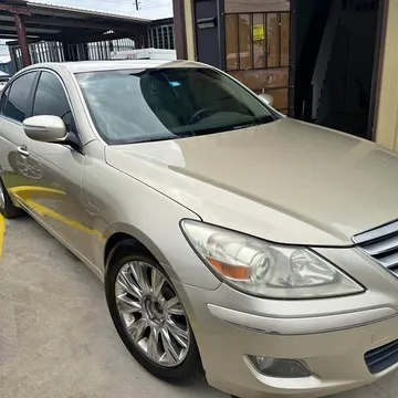 2010 Hyundai Genesis 3.8
