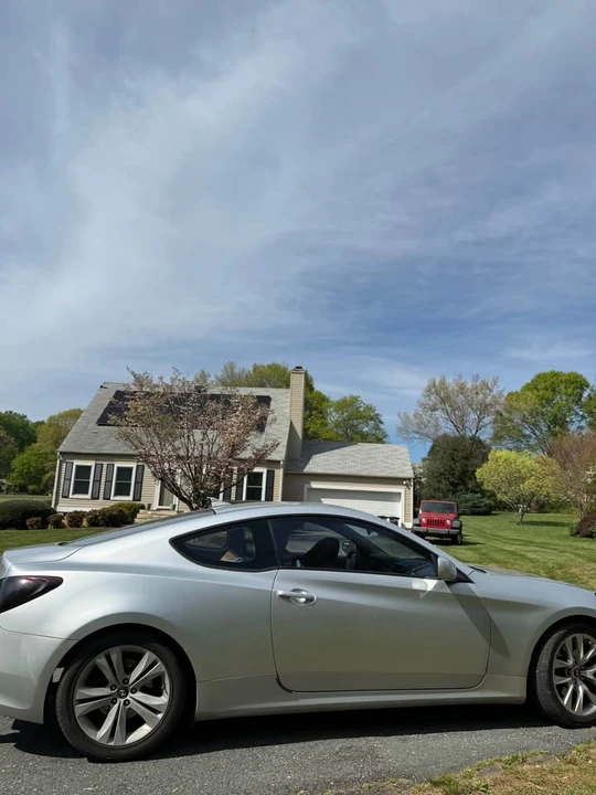 2010 Hyundai Genesis - Image 8 of 8