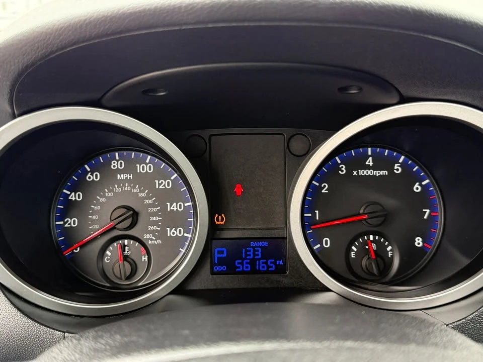 2010 Hyundai Genesis Coupe - Image 12 of 17