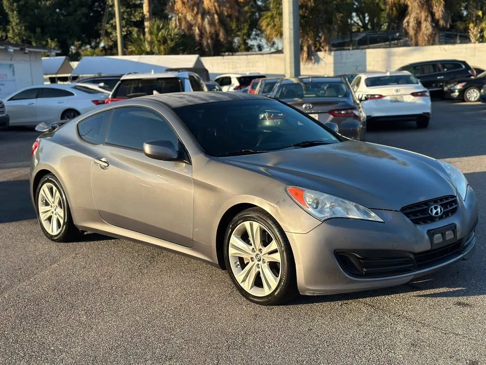 2010 Hyundai Genesis Coupe - Image 3 of 13