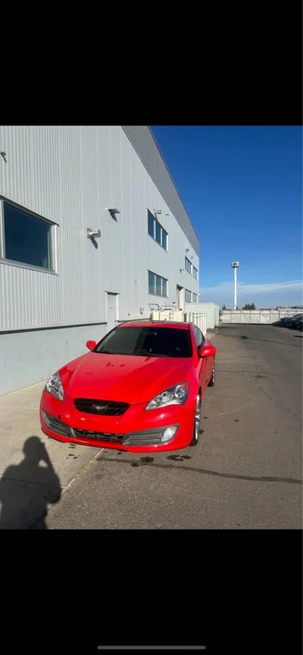 2010 Hyundai Genesis Coupe - Image 4 of 10