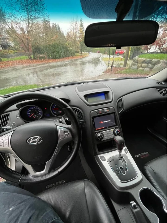 2010 Hyundai Genesis Coupe - Image 8 of 9