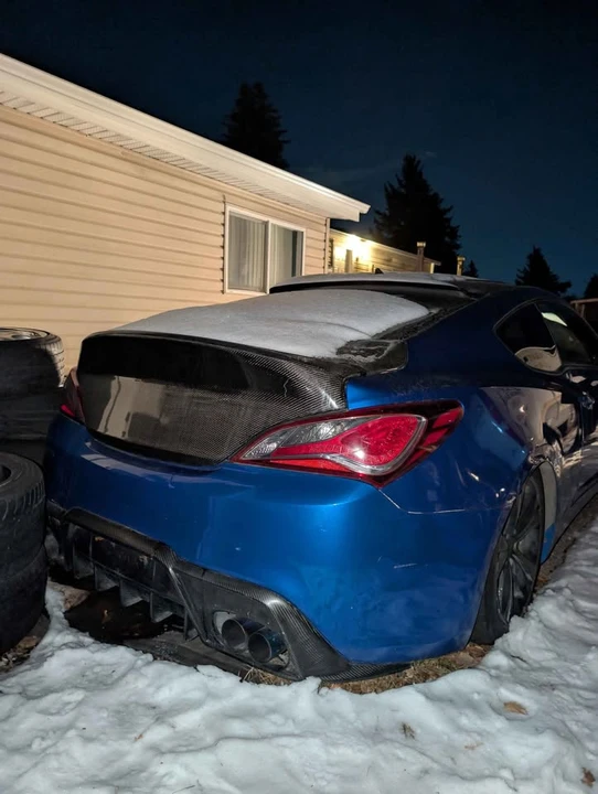 2010 Hyundai Genesis Coupe - Image 4 of 10