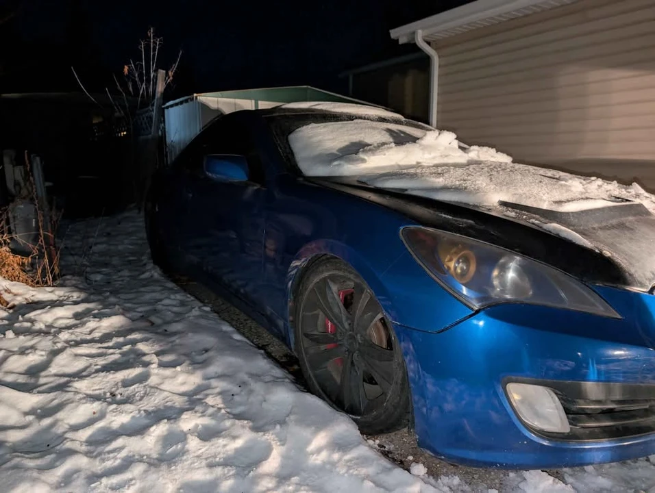 2010 Hyundai Genesis Coupe - Image 2 of 10