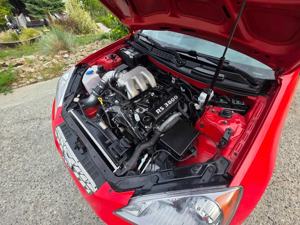 2010 Hyundai Genesis Coupe - Image 6 of 10