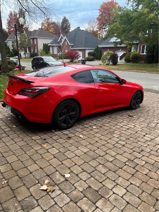 2010 Hyundai Genesis Coupe - Image 2 of 6