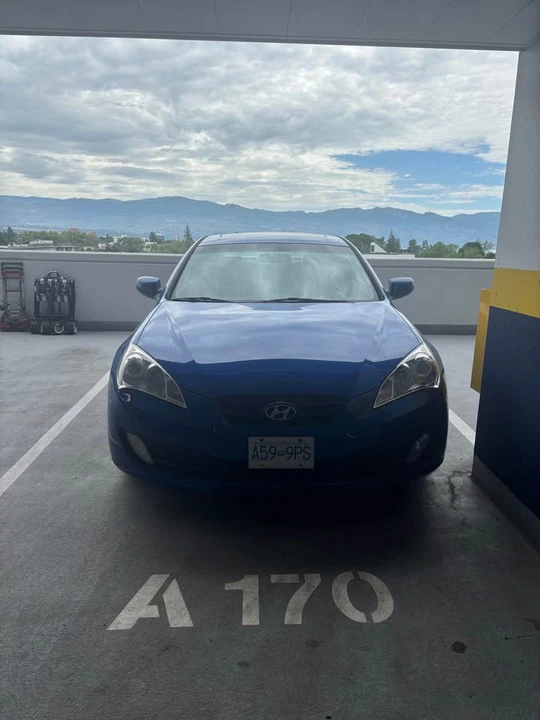 2010 Hyundai Genesis Coupe - Image 2 of 6
