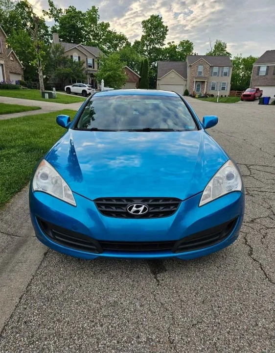 2010 Hyundai Genesis Coupe - Image 7 of 10