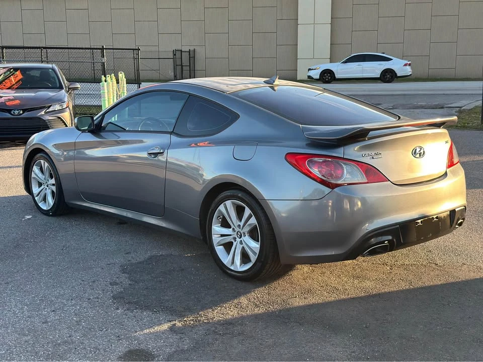 2010 Hyundai Genesis Coupe - Image 4 of 13