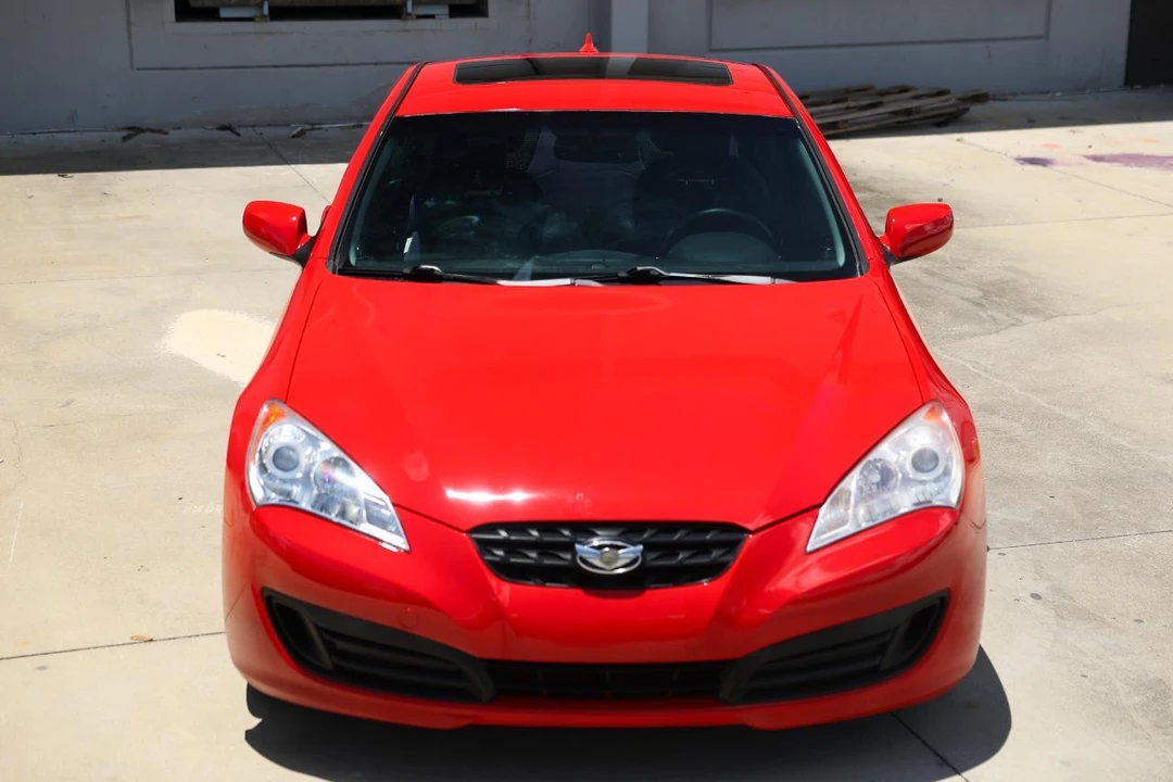 2010 Hyundai Genesis Coupe - Image 19 of 31