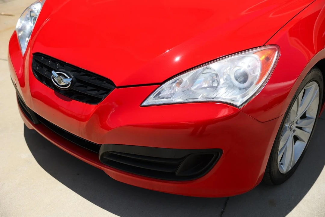 2010 Hyundai Genesis Coupe - Image 25 of 31