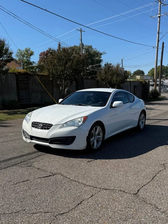 2010 Hyundai Genesis Coupe - Image 2 of 20