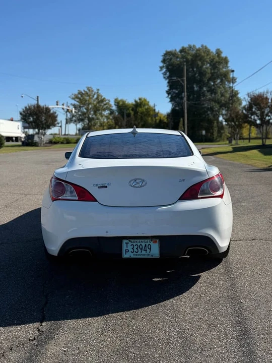 2010 Hyundai Genesis Coupe - Image 5 of 20