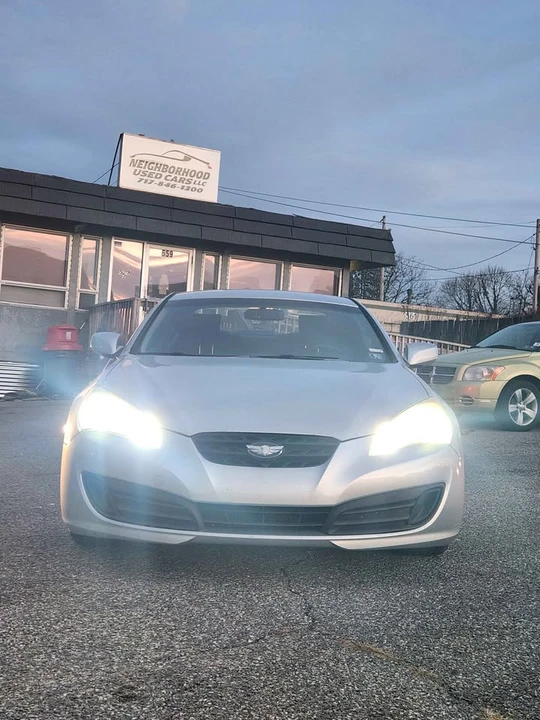 2010 Hyundai Genesis Coupe - Image 3 of 10
