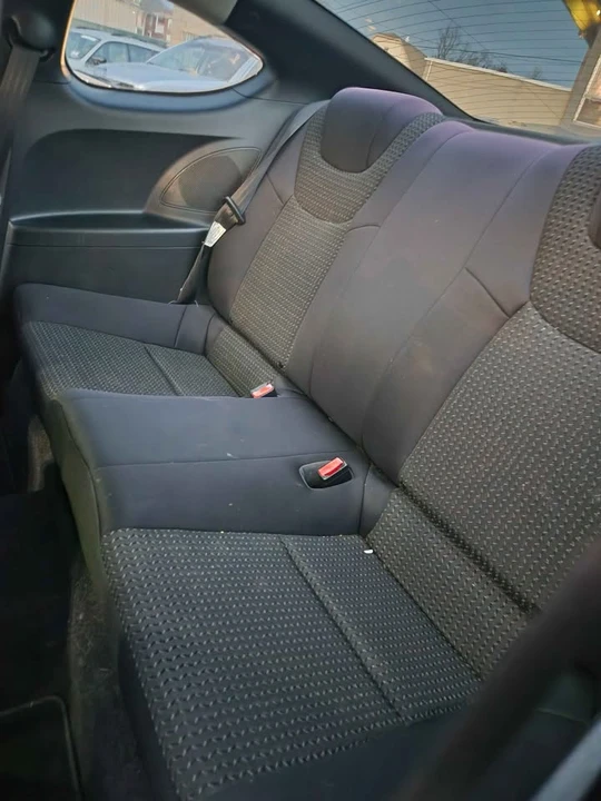 2010 Hyundai Genesis Coupe - Image 10 of 10