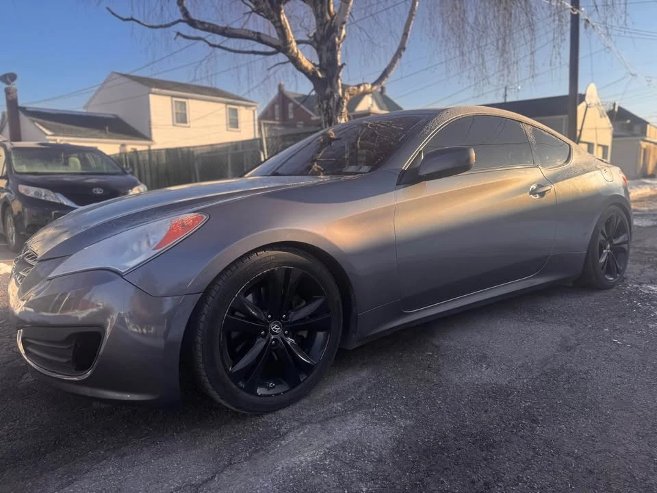2010 Hyundai Genesis Coupe - Image 3 of 10