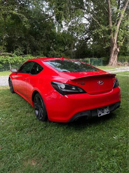 2010 Hyundai Genesis Coupe - Image 4 of 4