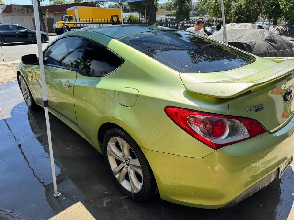 2010 Hyundai Genesis Coupe - Image 7 of 8