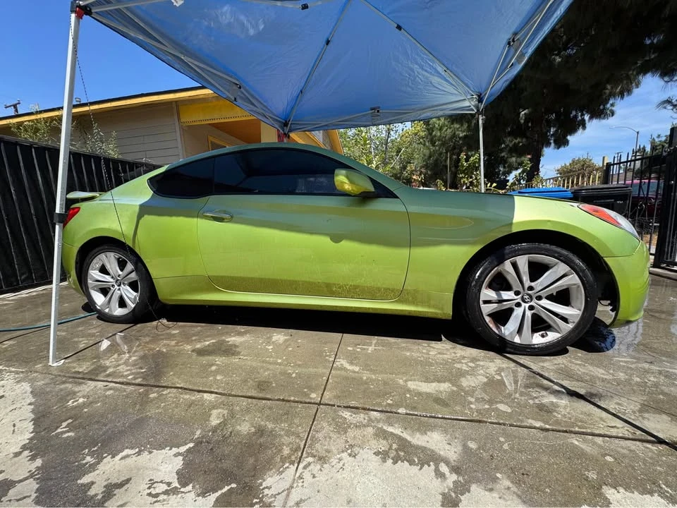 2010 Hyundai Genesis Coupe - Image 2 of 8