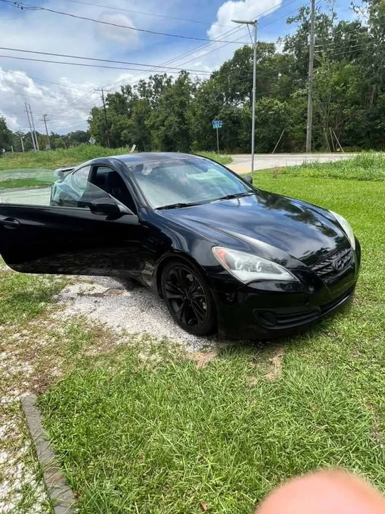 2010 Hyundai Genesis Coupe - Image 5 of 7
