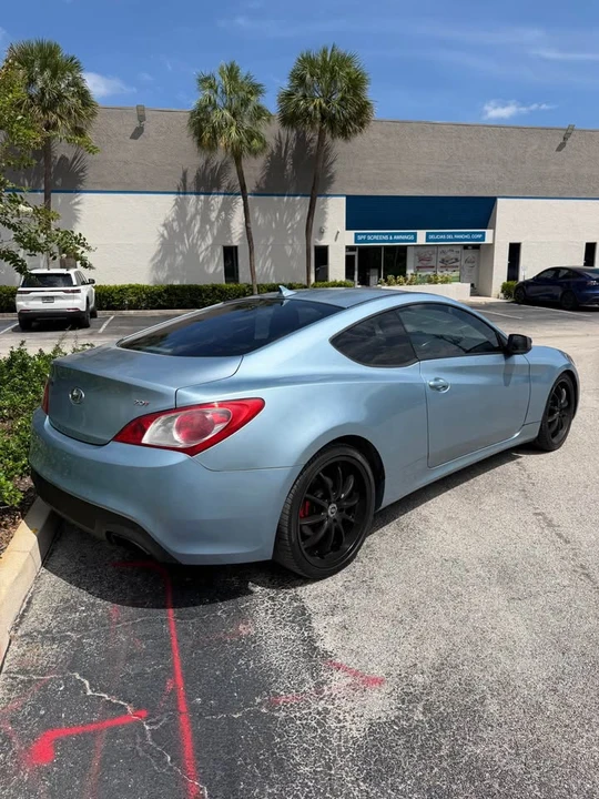 2010 Hyundai Genesis Coupe - Image 6 of 15