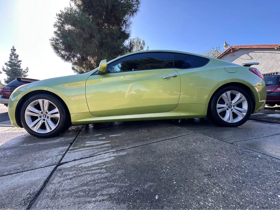 2010 Hyundai Genesis Coupe - Image 4 of 10