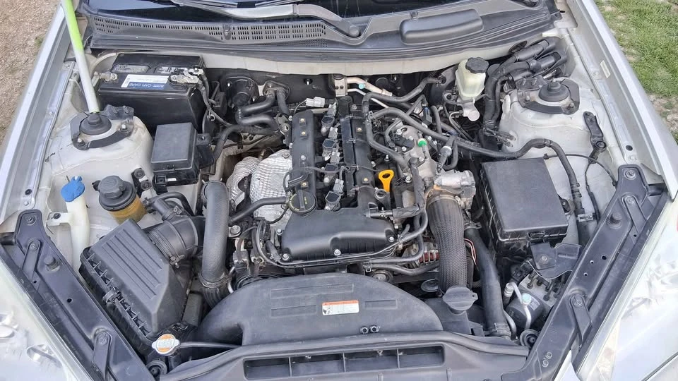 2010 Hyundai Genesis Coupe - Image 3 of 14