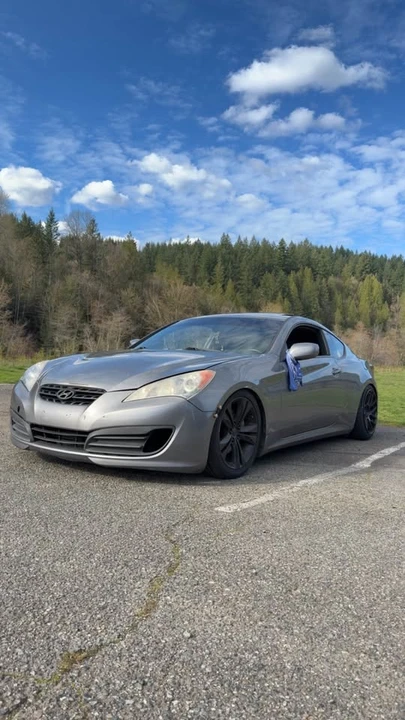 2010 Hyundai Genesis Coupe - Image 5 of 7