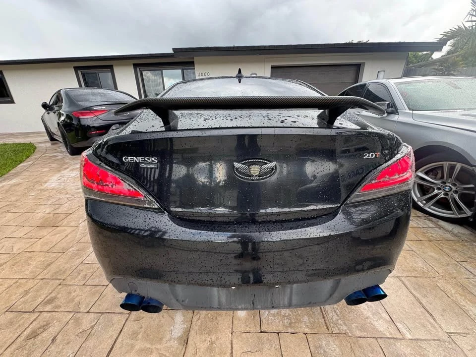 2010 Hyundai Genesis Coupe - Image 10 of 10
