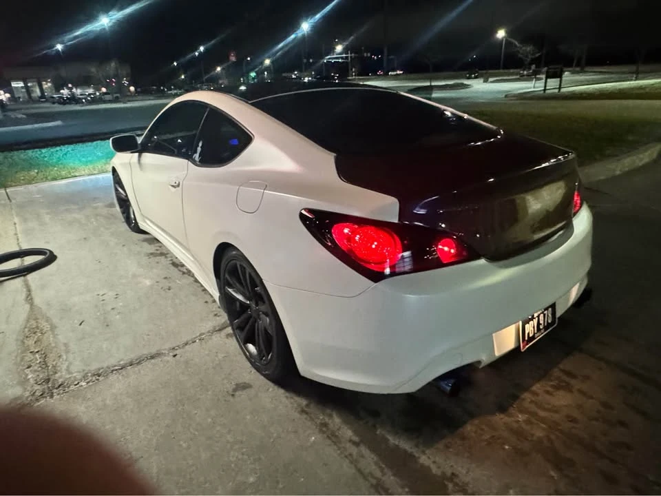 2010 Hyundai Genesis Coupe - Image 3 of 20