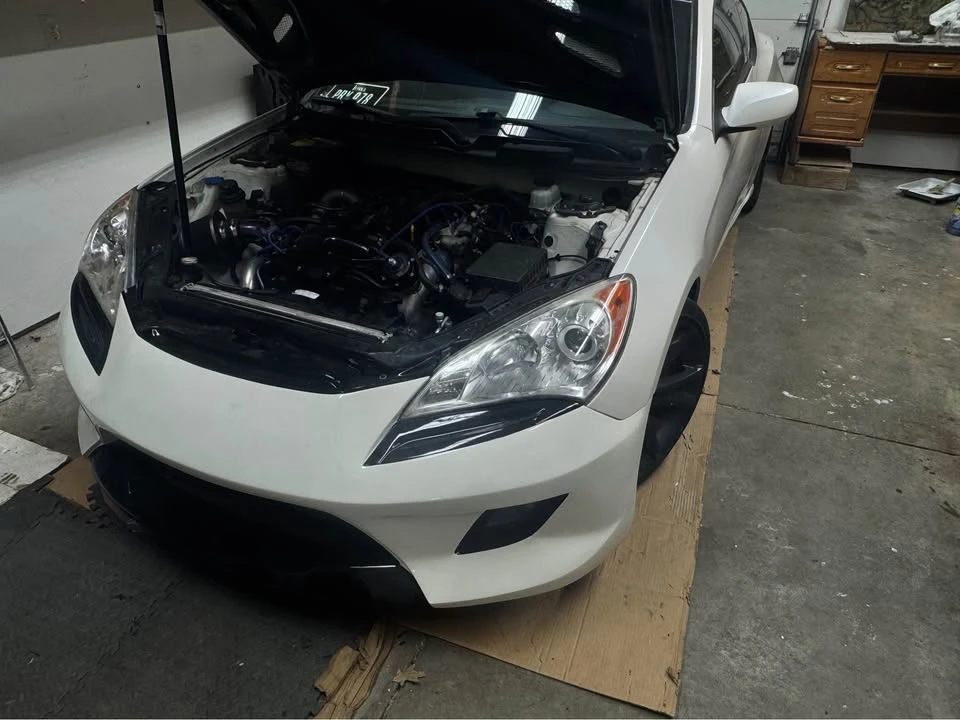 2010 Hyundai Genesis Coupe - Image 6 of 20