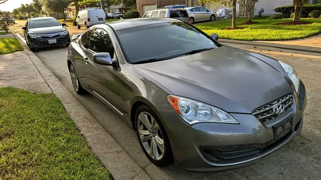 2010 Hyundai Genesis Coupe 2.0T R-Spec