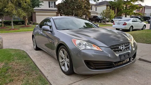 2010 Hyundai Genesis Coupe 2.0T R-Spec