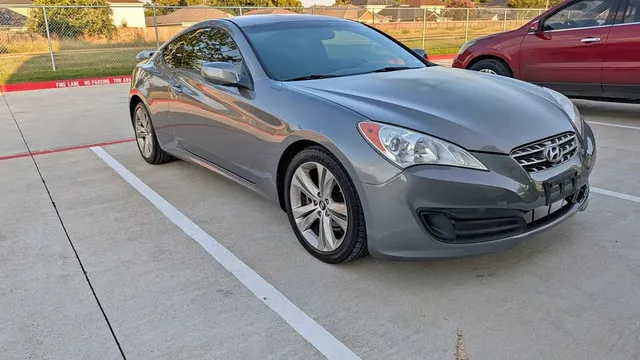 2010 Hyundai Genesis Coupe 2.0T R-Spec
