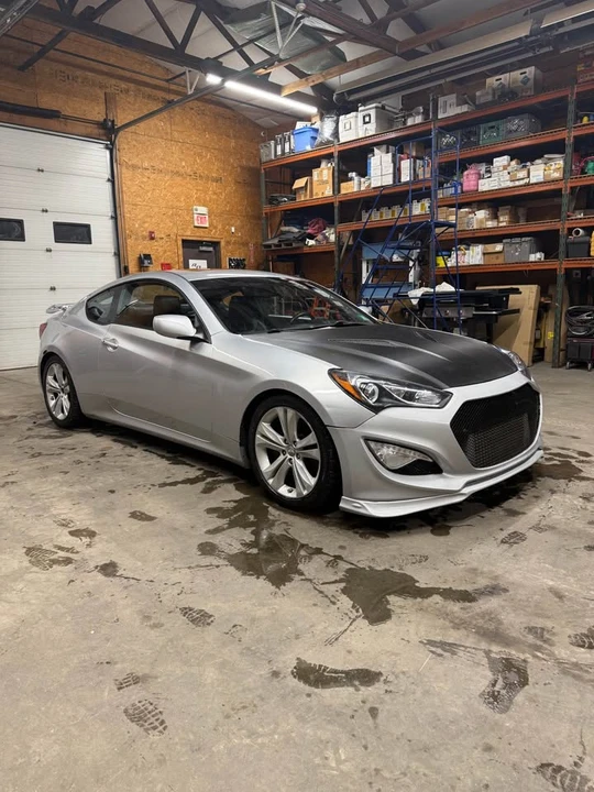 2010 Hyundai Genesis Coupe - Image 2 of 7
