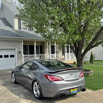 2010 Hyundai Genesis Coupe 2.0T Track