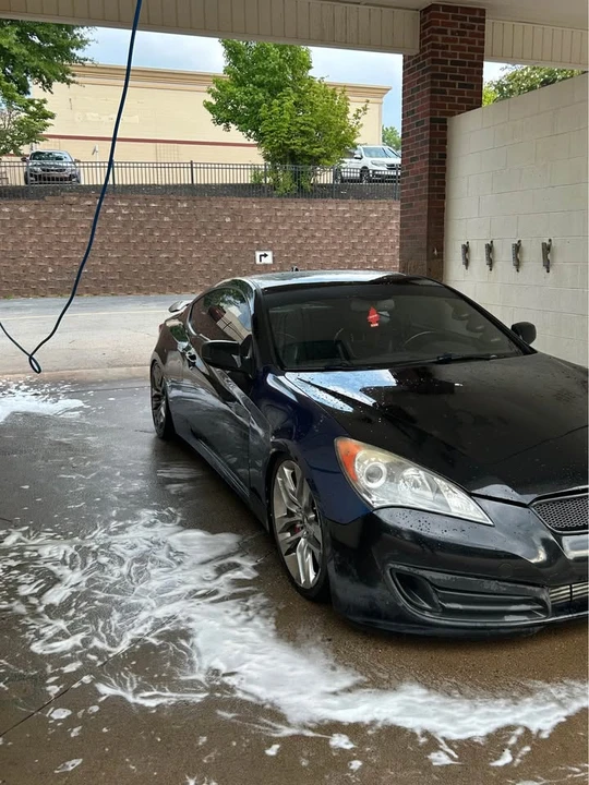 2010 Hyundai Genesis Coupe - Image 5 of 6