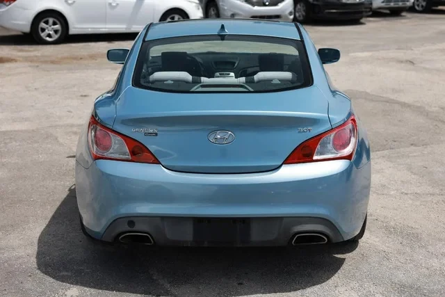 2010 Hyundai Genesis Coupe - Image 2 of 17