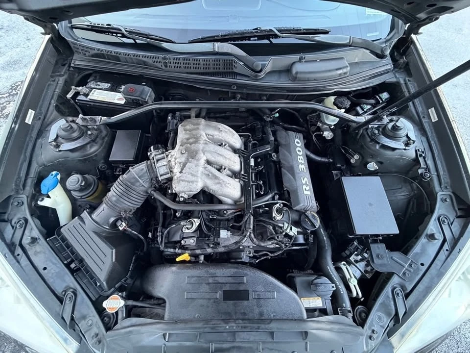 2010 Hyundai Genesis Coupe - Image 10 of 10